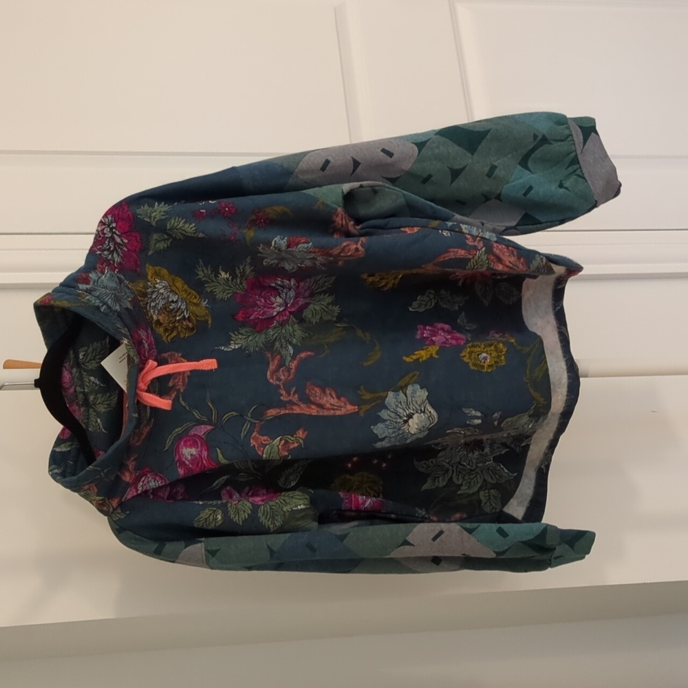 Anthropologie sweatshirt